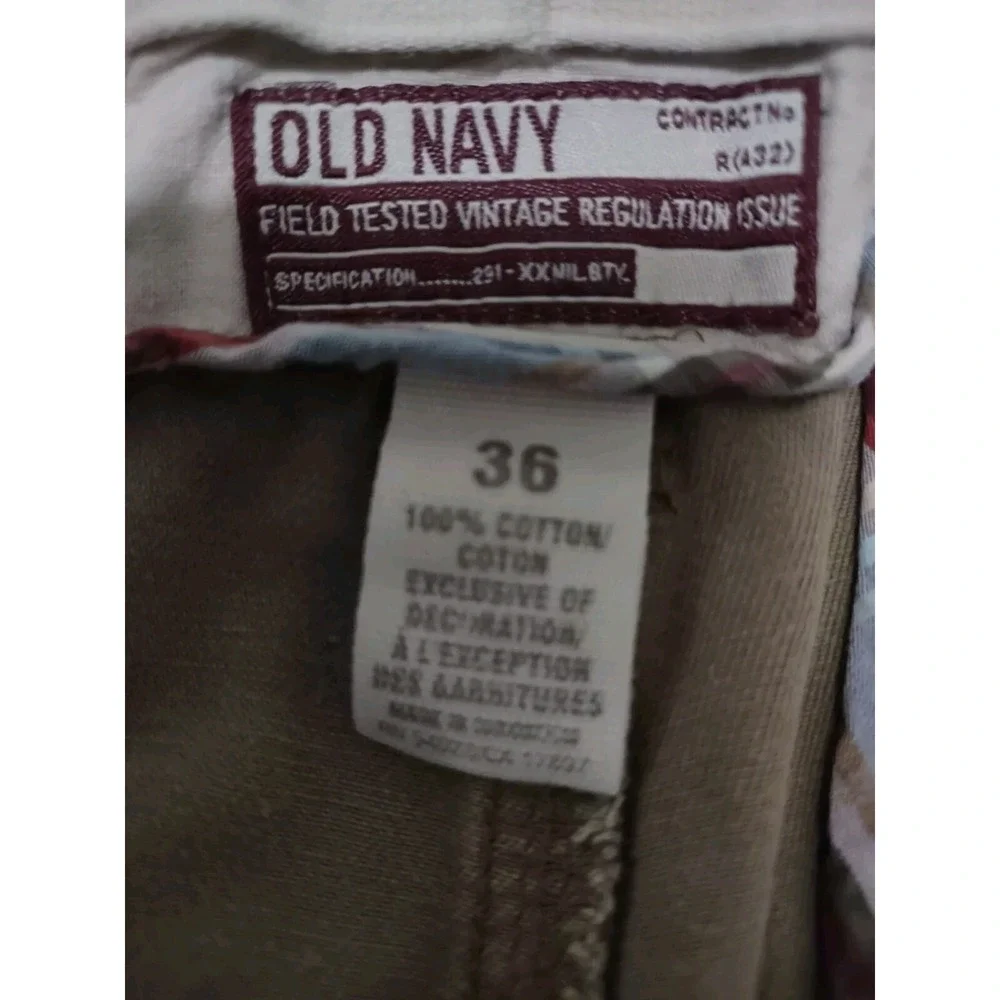 Old Navy Shorts Men's Size 36 Brown Field Tested Contract No. R(432)‎ Distressed